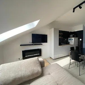 https://sunrise-2-apartment.hotels-hajduszoboszlo-hungary.com
